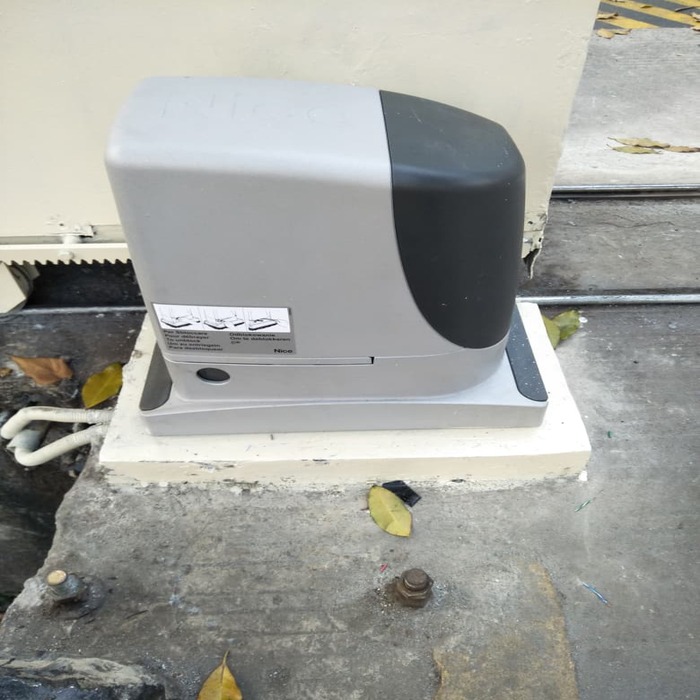 Pintu Pagar Otomatis